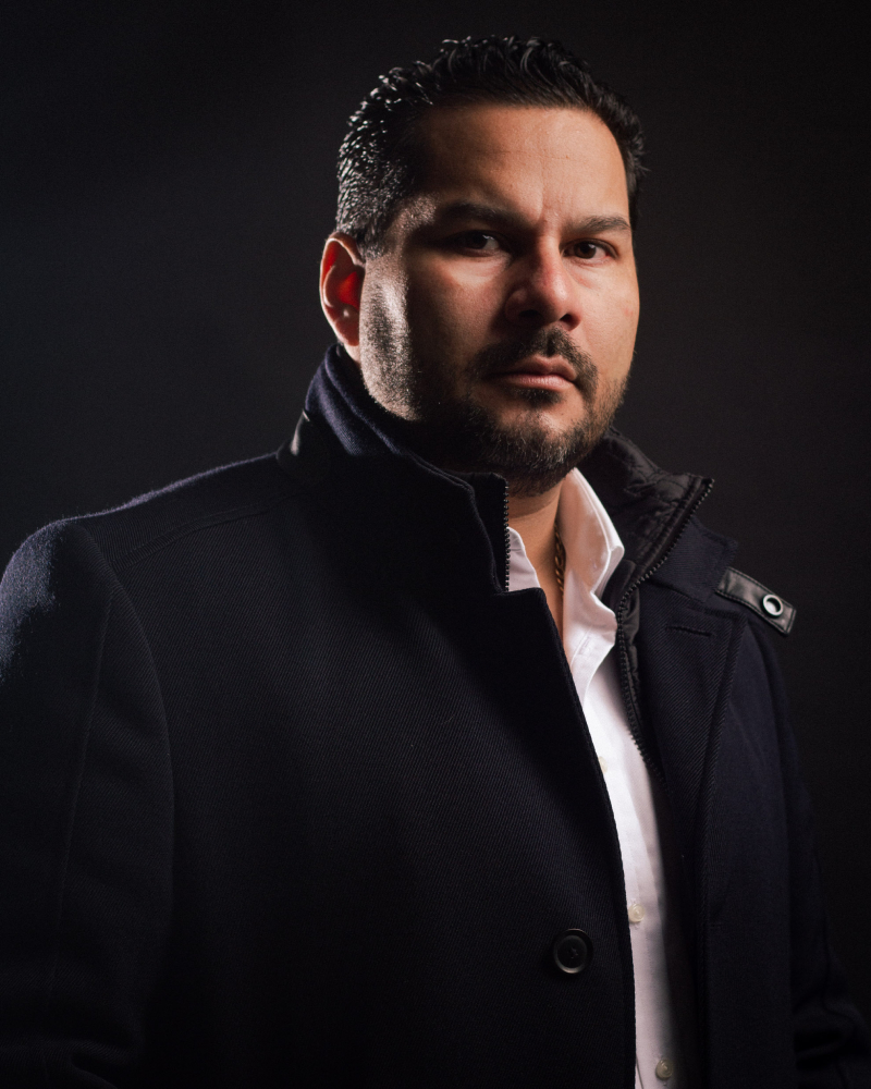 Carlos Osuna is a mexican tenor based in Vienna